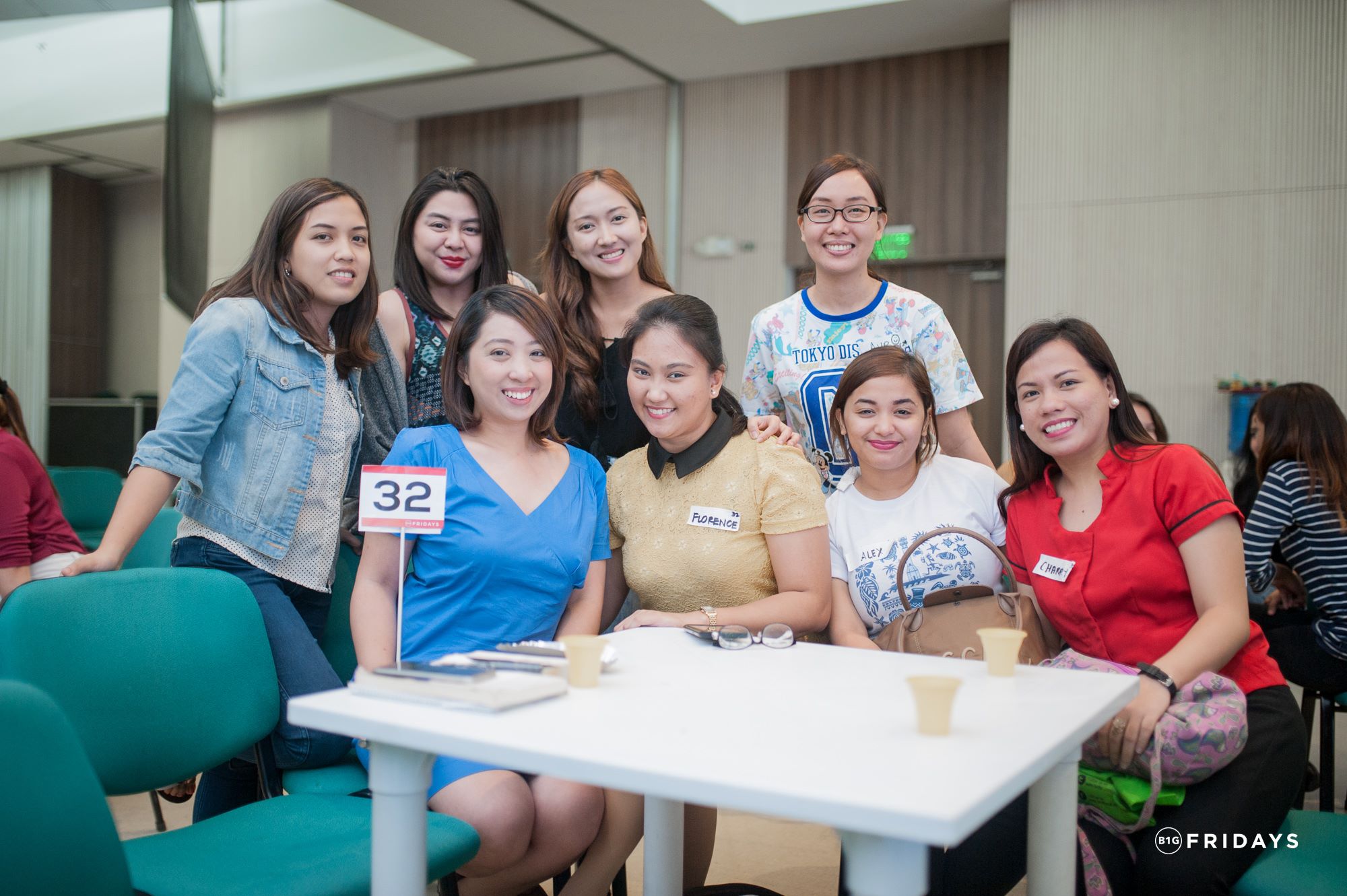 SOcial MEdia: #RELAX